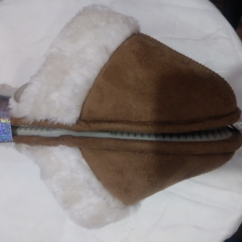 NWT-NY & COMPANY FAUX FUR COZY PLUSH SLIPPERS SZ M